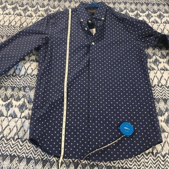 Men’s S - Banana Republic Factory - Button Down Shirt - Non Iron Standard Fit - Picture 4 of 5